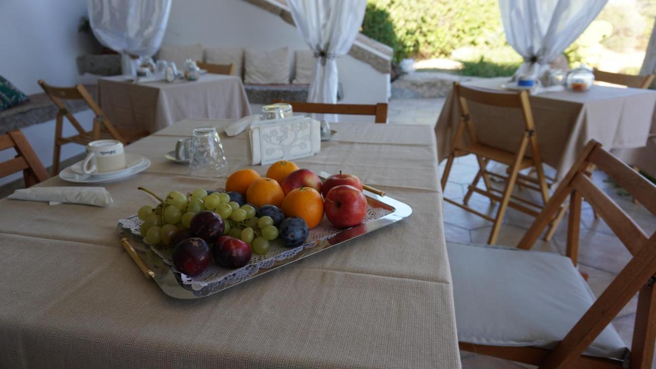 Li Petri Manni Bed and Breakfast Olbia Buitenkant foto