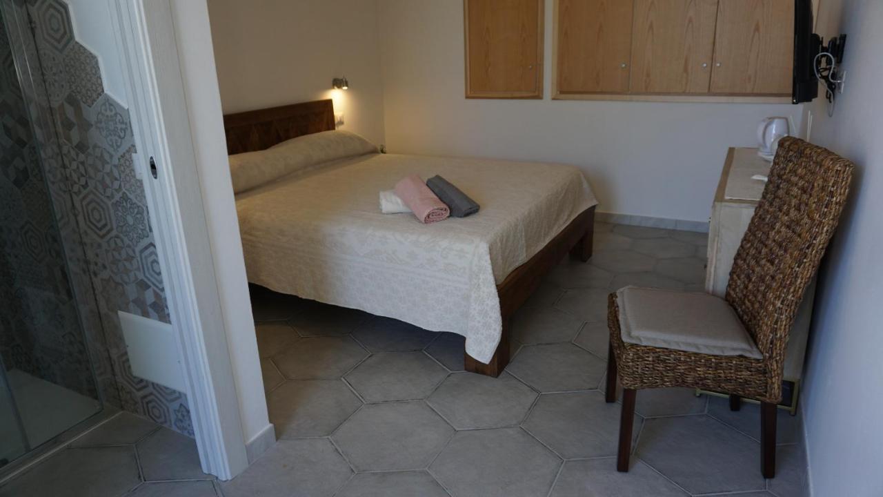 Li Petri Manni Bed and Breakfast Olbia Buitenkant foto